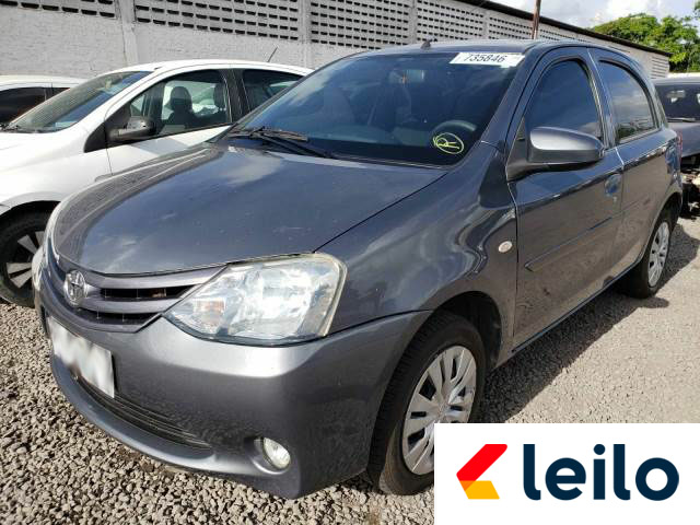 LOTE 008 - TOYOTA ETIOS X 2014