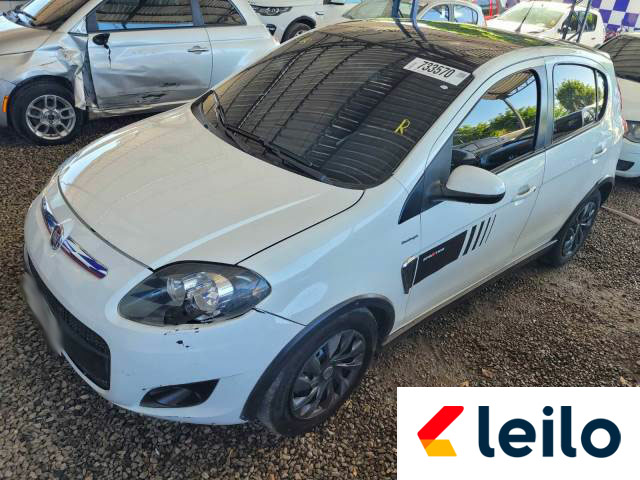 LOTE 018 - FIAT PALIO SPORTING E.TORQ 2015