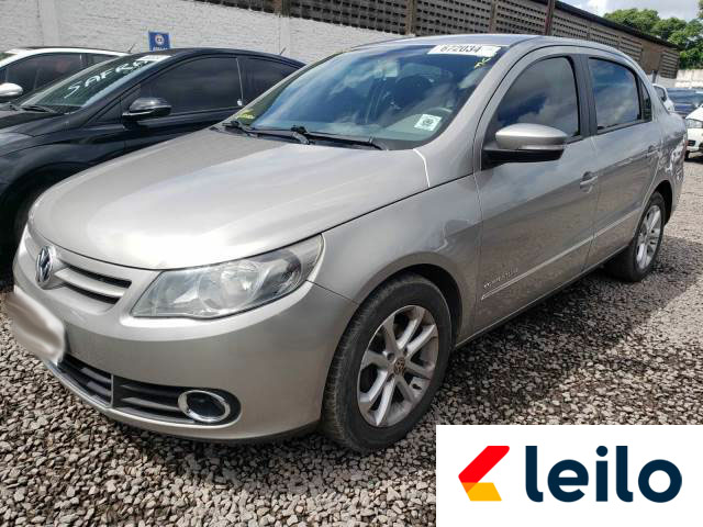 LOTE 033 - VOLKSWAGEN VOYAGE COMFORTLINE 2013