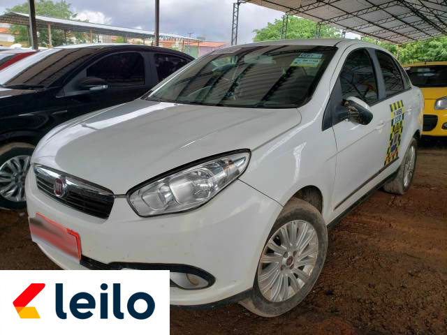 LOTE 016 - FIAT GRAND SIENA ESSENCE 2016 