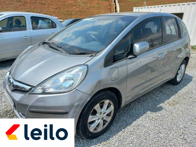 LOTE 035 - HONDA FIT LX 2013