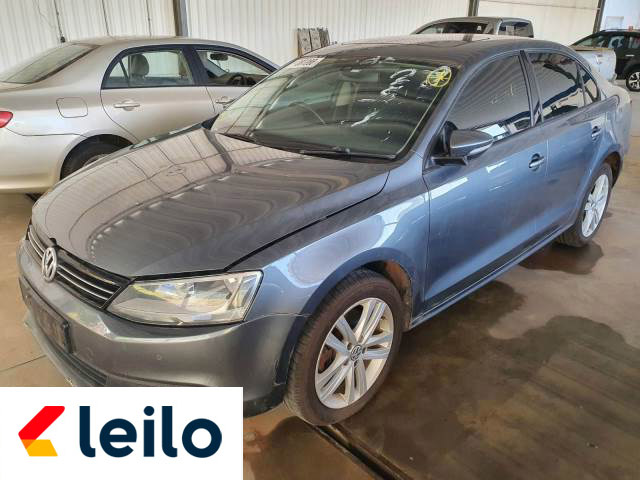 LOTE 012 - VOLKSWAGEN JETTA HIGHLINE 2016