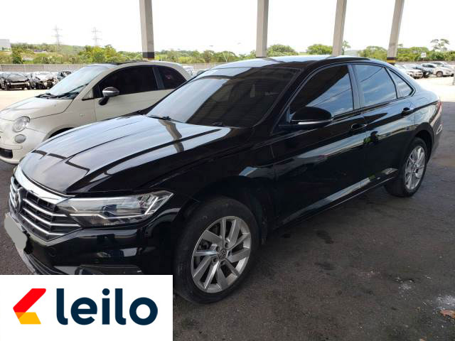 LOTE 015 - VOLKSWAGEN JETTA HIGHLINE 2017