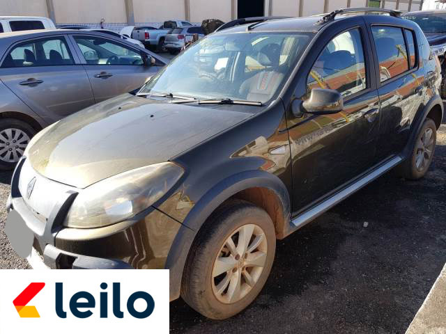 LOTE 017 - RENAULT SANDERO STEPWAY  2014