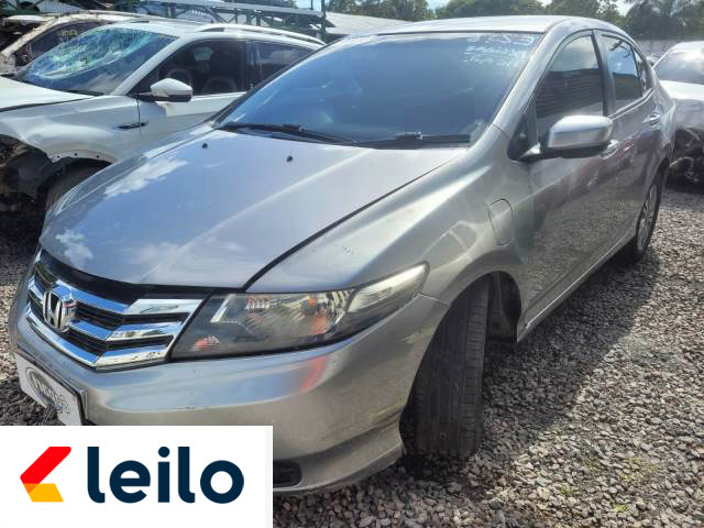 LOTE 035 - HONDA CITY LX 2014