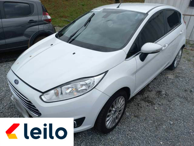 LOTE 013 - FORD FIESTA TITANIUM 2017