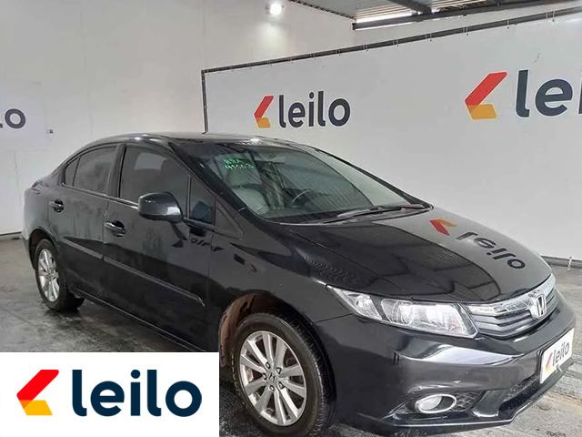 LOTE 017 - HONDA CIVIC LXS 2015