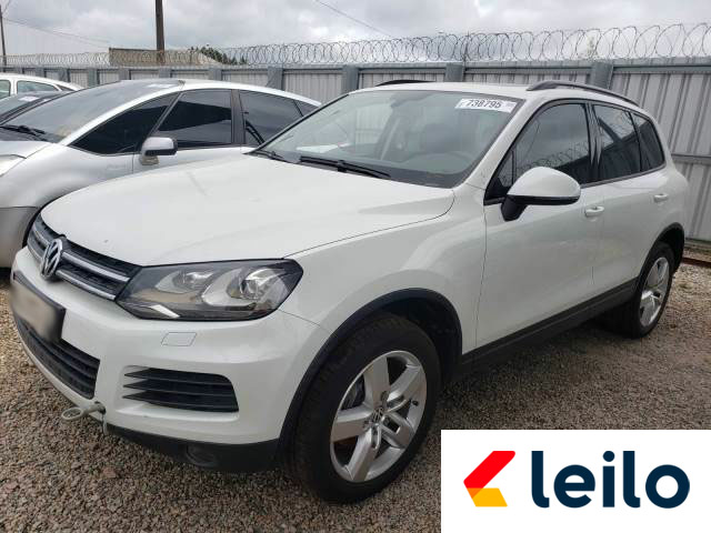 LOTE 027 - VOLKSWAGEN TOUAREG 4MOTION 2014